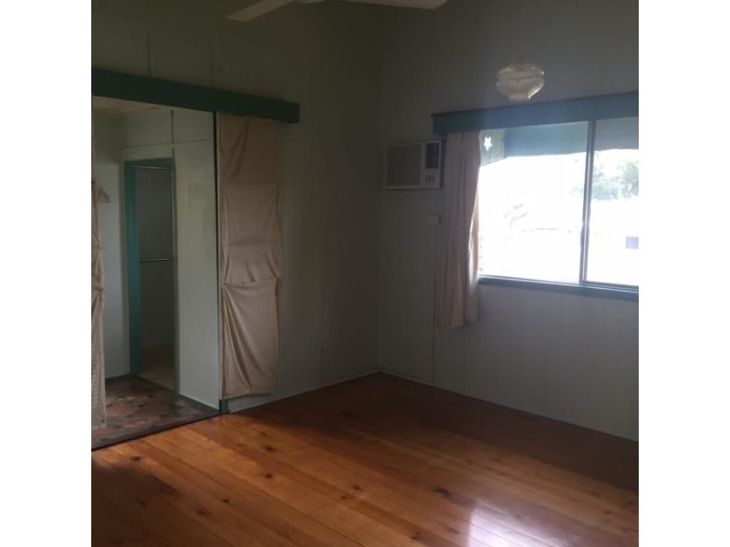 17 Elphinstone Street, Berserker QLD 4701